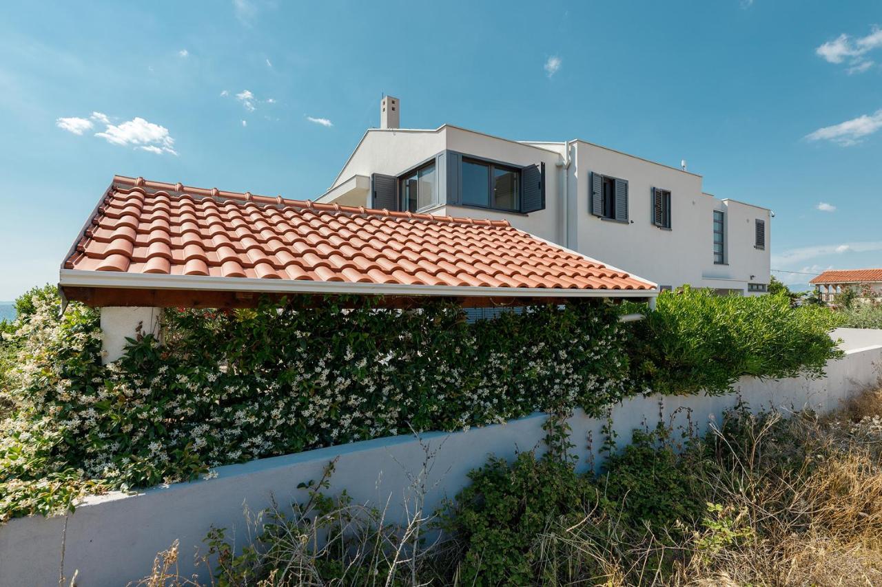 Malo Ferienvilla Privlaka, Pool, Boje, Wi-Fi, Wallbox Privlaka  Bagian luar foto